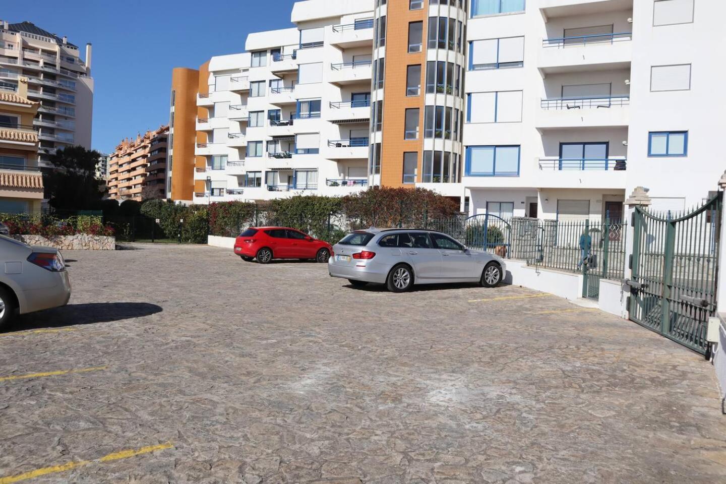 Sea View W Pool, Terrace & Parking Lägenhet Cascais Exteriör bild